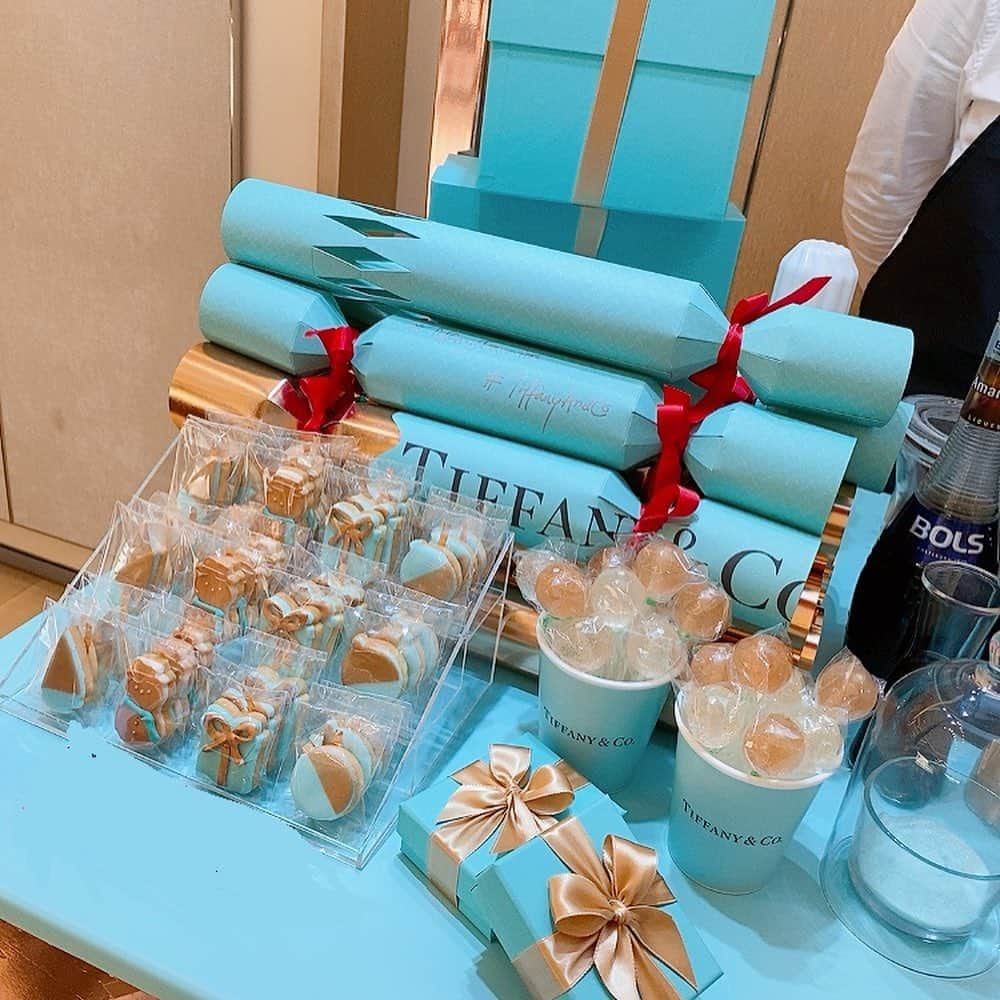 酒向杏奈さんのインスタグラム写真 - (酒向杏奈Instagram)「. . Tiffanyのchristmas🎄 . Hot chocolate🍫 . 板チョコから溶かしてくれて美味しかった〜‼︎ . ただ…私のデコレーションのセンスの無さ💧 . . #Tiffany #christmas #hotchocolate」12月8日 22時44分 - annacotta715