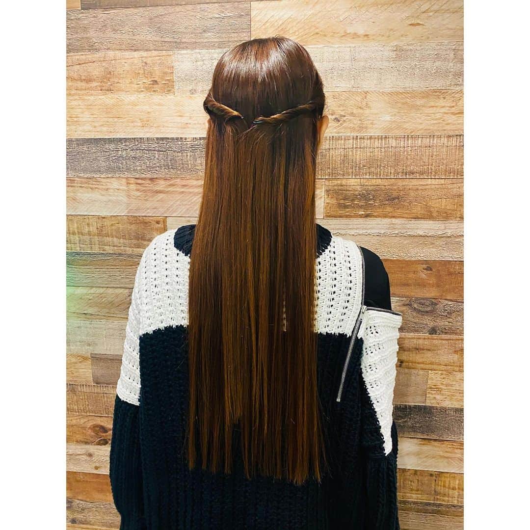 田野アサミさんのインスタグラム写真 - (田野アサミInstagram)「TWINS👭風。 私が2人だったら✨、、笑 #田野アサミ#asamitano# 髪の毛とっても可愛い日だった💓 #髪冠 👑髪の毛の冠👑」12月8日 23時00分 - tano_asami