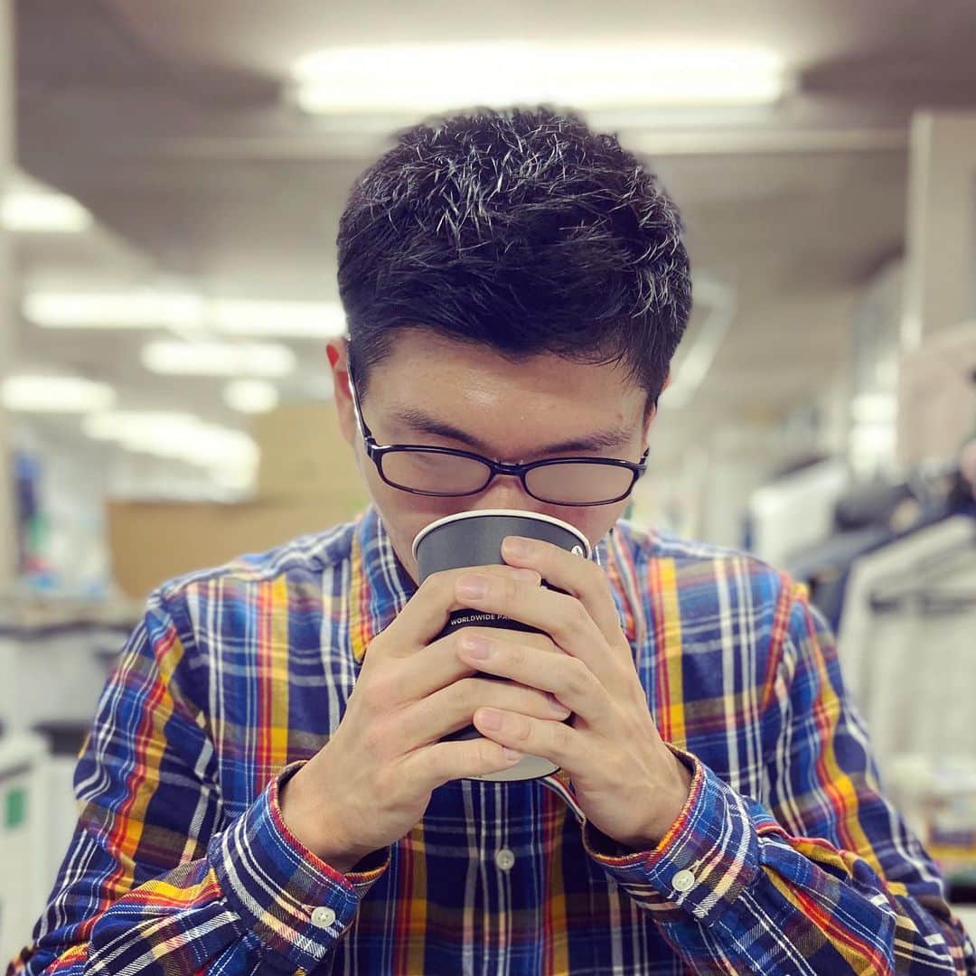 鈴木悠さんのインスタグラム写真 - (鈴木悠Instagram)「冬は #ホットカフェモカ 飲みがちです☕️ #ホットオールソイミルクチャイティーラテも好きなので会社に導入されないかな笑 #ほっとひといき」12月8日 23時04分 - yu_suzuki.tenki