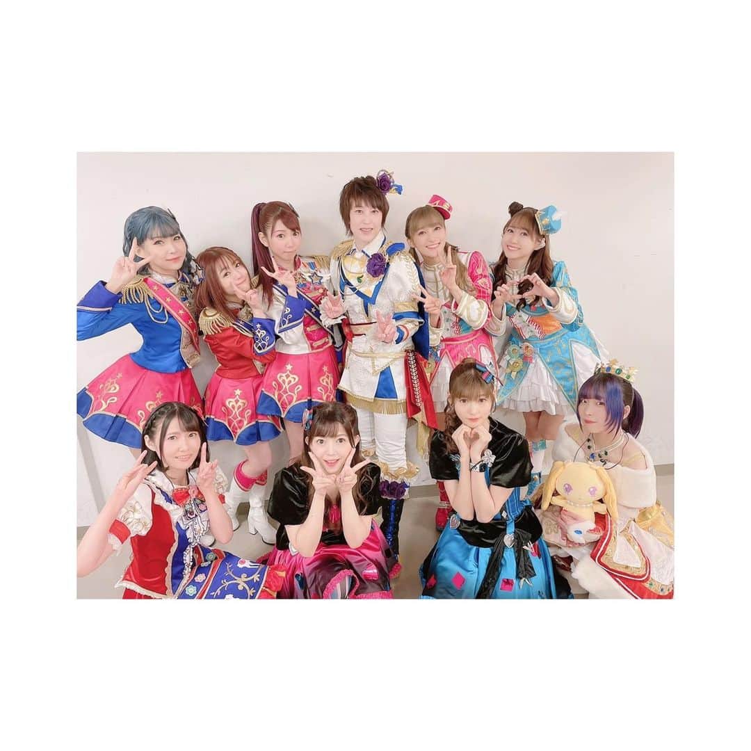 牧野由依のインスタグラム：「ただただ一言 これに尽きますね😂  人のあたたかさ is 最高‼️  楽しくて素敵な現場でした😊  #pripara #prichan #pri2020冬」