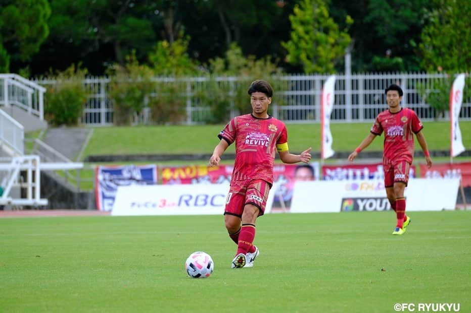 上里一将のインスタグラム：「・ 残り3試合  全員が気持ちを一つに。  #FC琉球 #継続 #OneOkinawa #クラウドファンディング #沖縄県出身選手 #尊敬 #応援有難う御座いました🙇‍♂️」