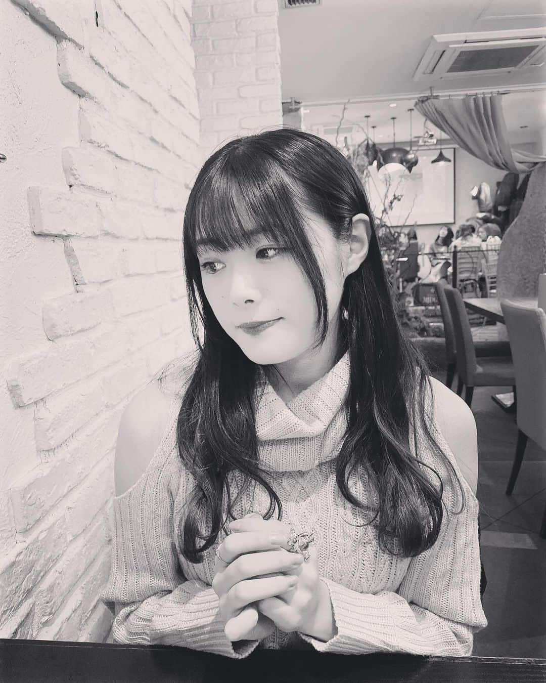 長谷川玲奈さんのインスタグラム写真 - (長谷川玲奈Instagram)「🤍 #モノクロ」12月8日 23時29分 - bbg_rena0315