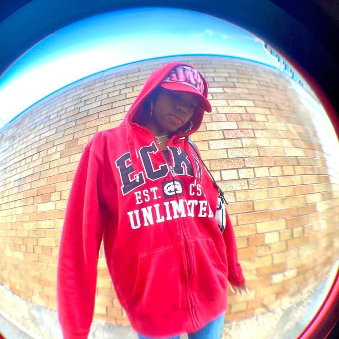 エコーレッドのインスタグラム：「Stay Reppin’ #eckonation @jaxla」