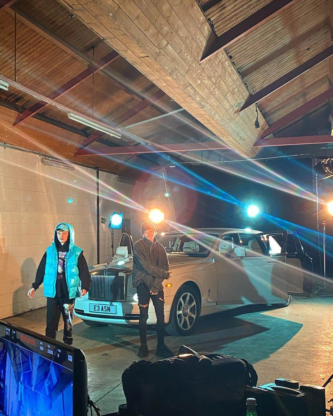 Bars and Melodyのインスタグラム：「Music video done. Album on the way 🔥」