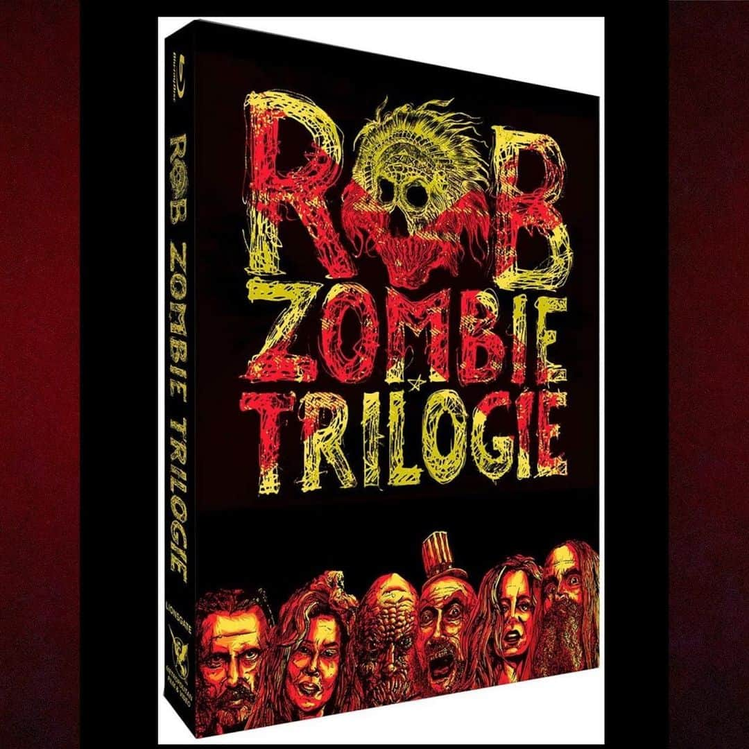 ロブ・ゾンビさんのインスタグラム写真 - (ロブ・ゾンビInstagram)「Here’s a look at the French addition of the Firefly Trilogy. Only available in France 🇫🇷. #robzombie #sherimoonzombie #billmoseley #sidhaig #karenblack #jeffdanielphillips #richardbrake #dannytrejo #houseof1000corpses #thedevilsrejects #3fromhell」12月9日 0時49分 - robzombieofficial