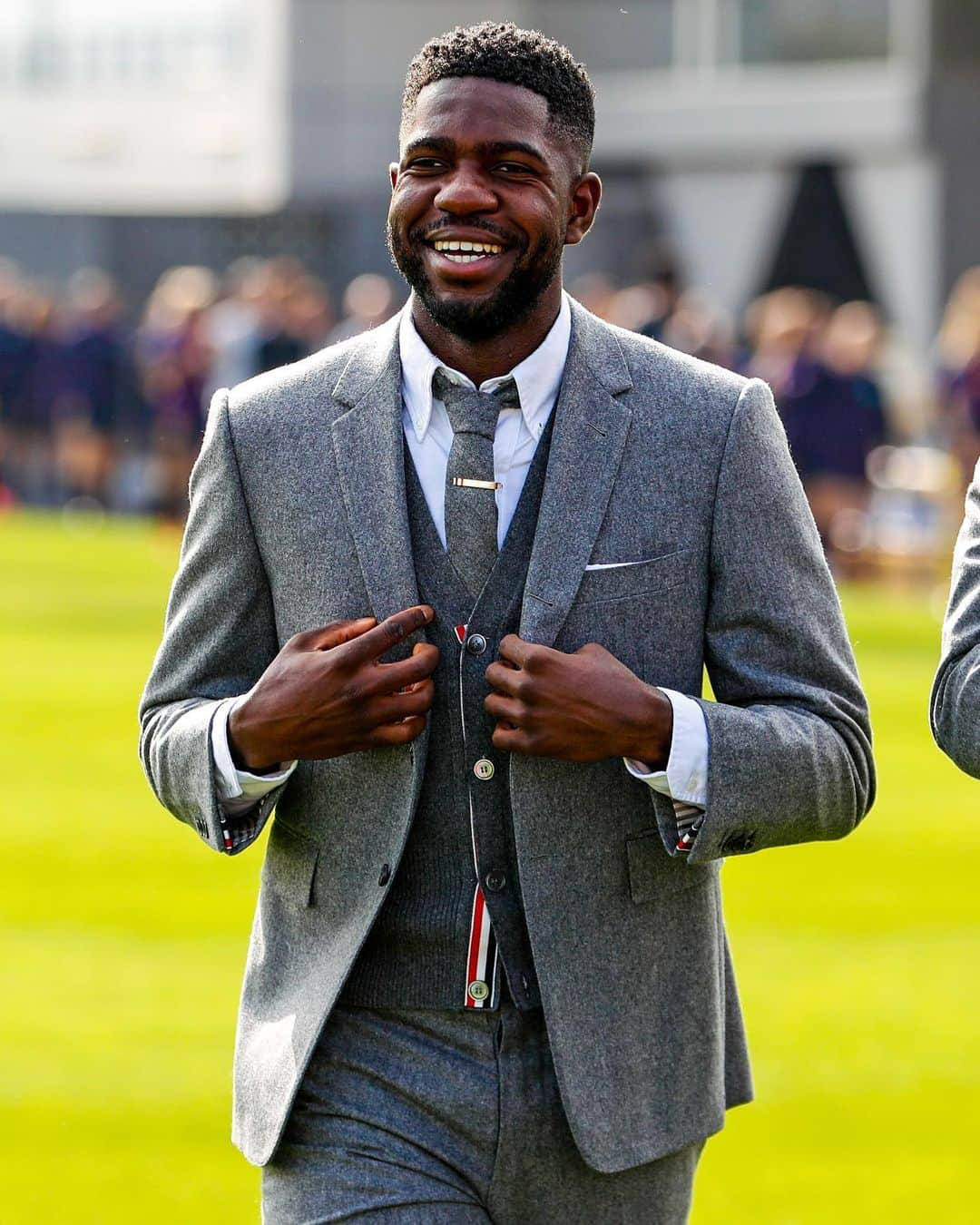 FCバルセロナさんのインスタグラム写真 - (FCバルセロナInstagram)「🐻 That feeling when you’re back in the match squad after 1️⃣6️⃣1️⃣ days. 😁 👏 @samumtiti ha recibido el alta médica. 🙌 Umtiti ha rebut l’alta mèdica. Ben tornat!」12月9日 0時59分 - fcbarcelona