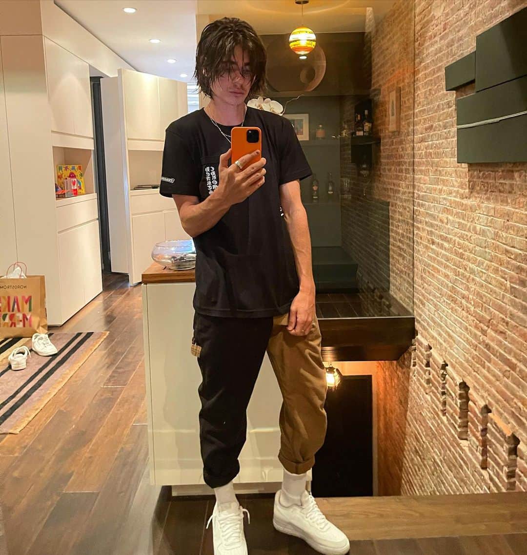 ウィリアム・ペルツのインスタグラム：「🍕」