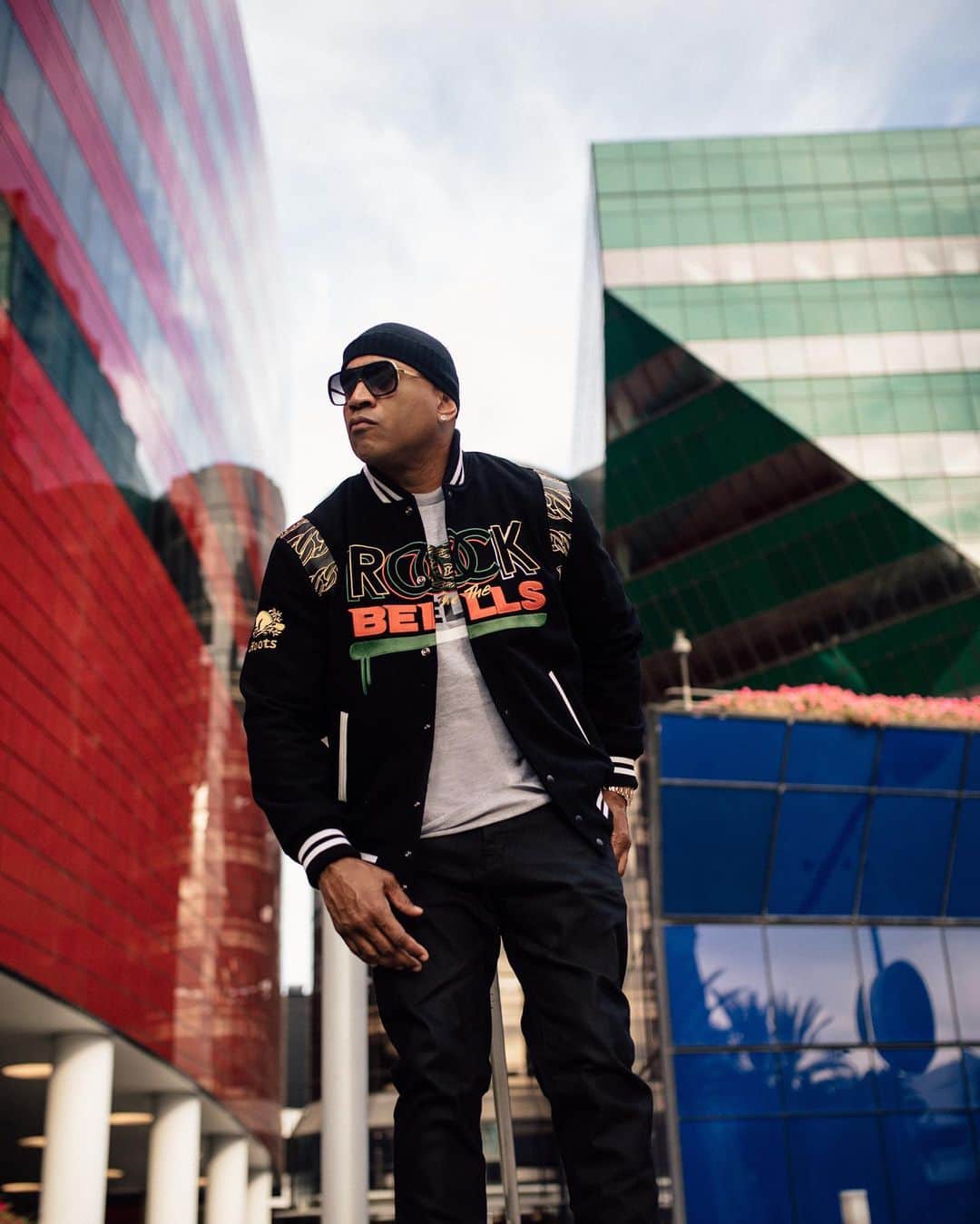 LL・クール・Jのインスタグラム：「TOMORROW! @alexanderjohndesign x @rockthebells x @roots visit www.rock the bells.com」