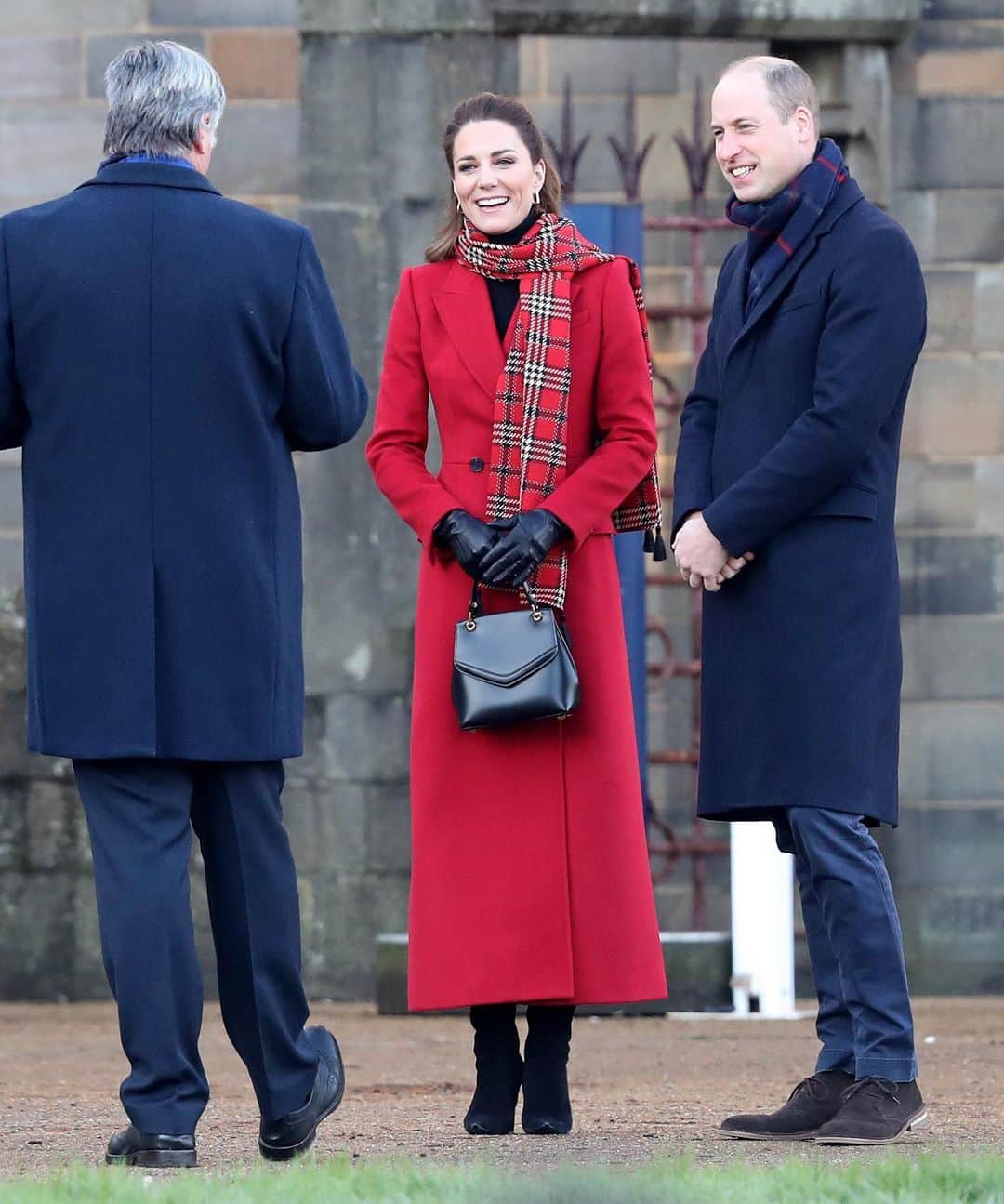 Just Jaredさんのインスタグラム写真 - (Just JaredInstagram)「Duchess Kate Middleton (in @alexandermcqueen) and Prince William visit Cardiff castle where they spoke to locals about how the pandemic impacted their lives. The royal couple got to view some Christmas displays and the Duchess had a bit of a mishap when she got roasted marshmallow on her glove!  #KateMiddleton #PrinceWilliam Photo: Getty」12月9日 1時38分 - justjared