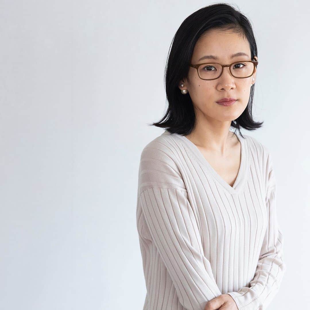 ほぼ日刊イトイ新聞さんのインスタグラム写真 ほぼ日刊イトイ新聞instagram Weeksdaysがつくった老眼鏡 プロデュースは 伊藤まさこさん 制作はjins ジンズ 企画から完成まで３年ちかくの時間をかけ Weeksdays の老眼鏡が完成しました はじめて老眼