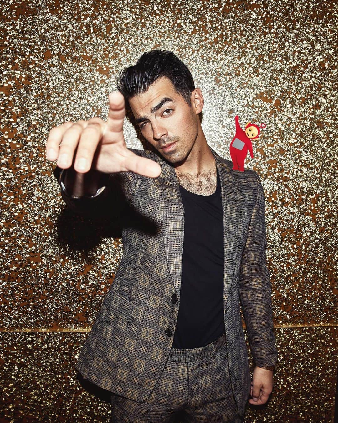 のインスタグラム：「Poe on Joe 😎 #myelf」