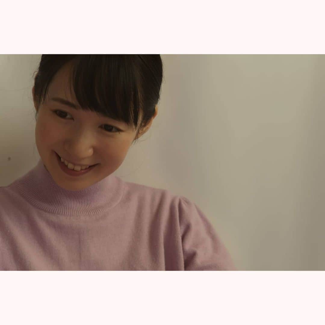 のインスタグラム：「わろてる。 今日は仕事帰りに 福島屋でおでんを テイクアウトするんだ！(決意)  Leica M10-P tele-elmarit 90mm f2.8 fat  #leica#leicam10p#elmarit#elmarit90#teleelmarit90#oldlens#ライカ#ライカm10p#エルマリート#テレエルマリート#テレエルマリート90#オールドレンズ#tokyo#japan#oldlens_tokyo#花澄#selfie」