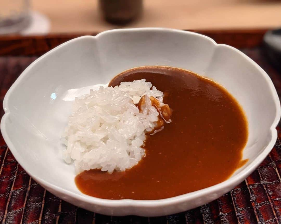 天本正通 さんのインスタグラム写真 - (天本正通 Instagram)「激旨カレーに蟹出汁らーめん😋」12月9日 11時40分 - masamichiamamoto