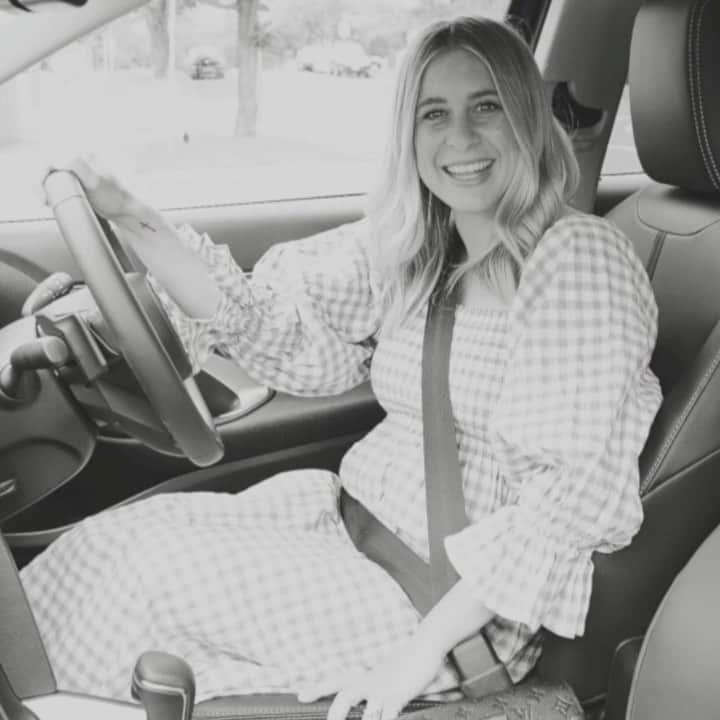 Toyota Australiaのインスタグラム：「This past week we asked Toyota Ambassador @emmavosti to show us how she gets #MoreOfWhatMatters with the new Toyota Yaris Cross.    “It’s all about balance! Start well, manage your diary, have the right work environment, connect with loved ones and always say yes to adventure!   What a week with my Toyota Australia family celebrating the all new #ToyotaYarisCross SUV. #SmallNowHasItAll”」