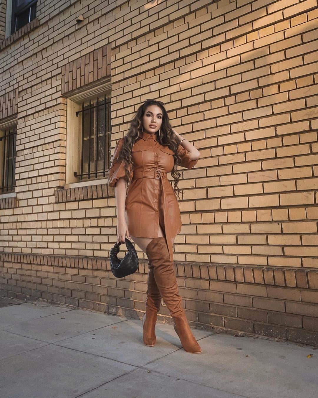 Aylen Aのインスタグラム：「@fashionnova .. I’ve forgotten every mistake I’ve ever made.  I only remember the lessons. 🤎 fashionnovapartner」