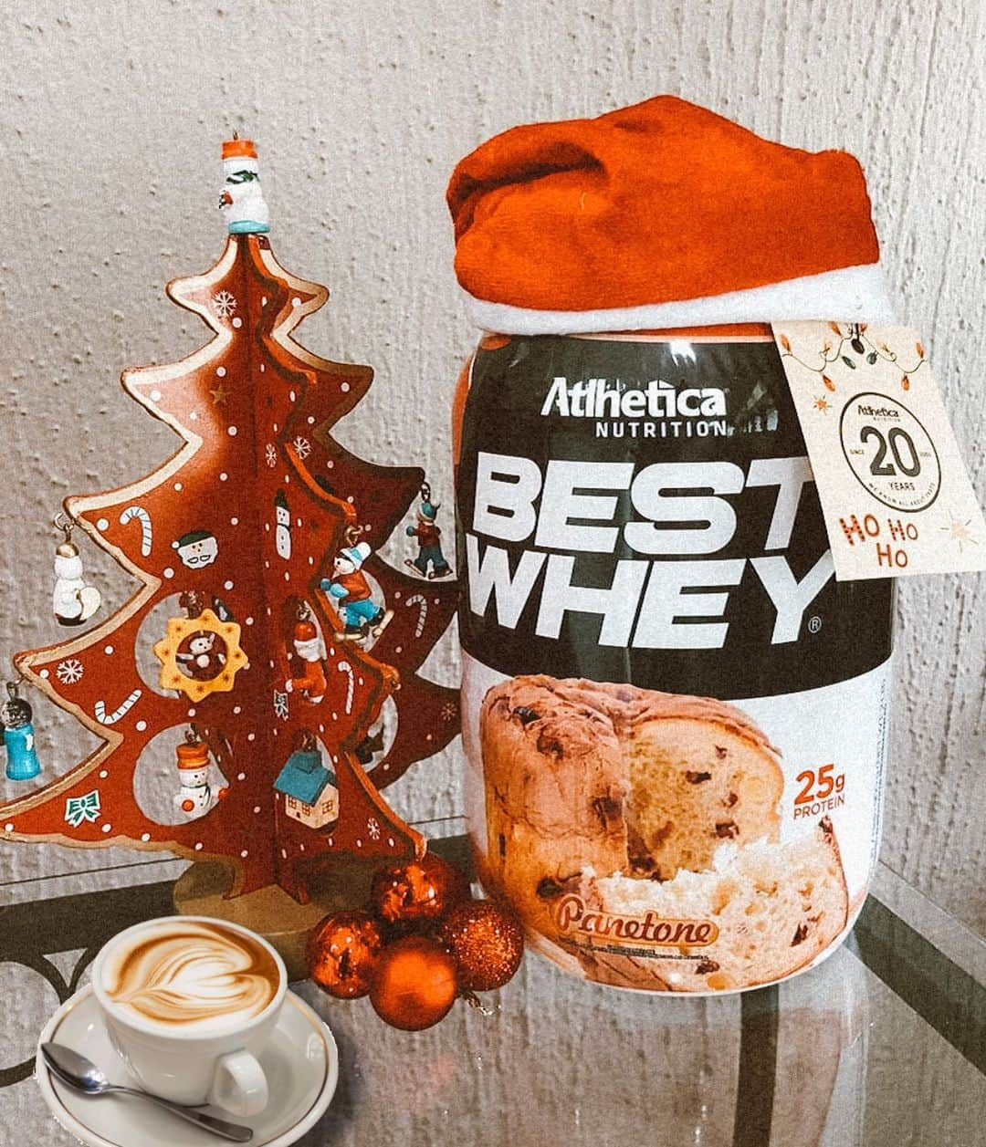 ケリー・キーさんのインスタグラム写真 - (ケリー・キーInstagram)「Olha essa maravilha! A @atlheticanutrition criou uma edição limitada para esse fim de ano: Best Whey Panetone. Claro que eu não me aguentei e já experimentei, é uma delícia! Já estou imaginando até umas receitinhas com ele rs. Melhor presente de Natal 🎄   Você encontra no site da Atlhetica e também nas melhores lojas de suplementos.  #atlheticanutrition #ad #bestwhey #natalfit #dicasdakk #projetobabababy」12月9日 4時54分 - oficialkellykey