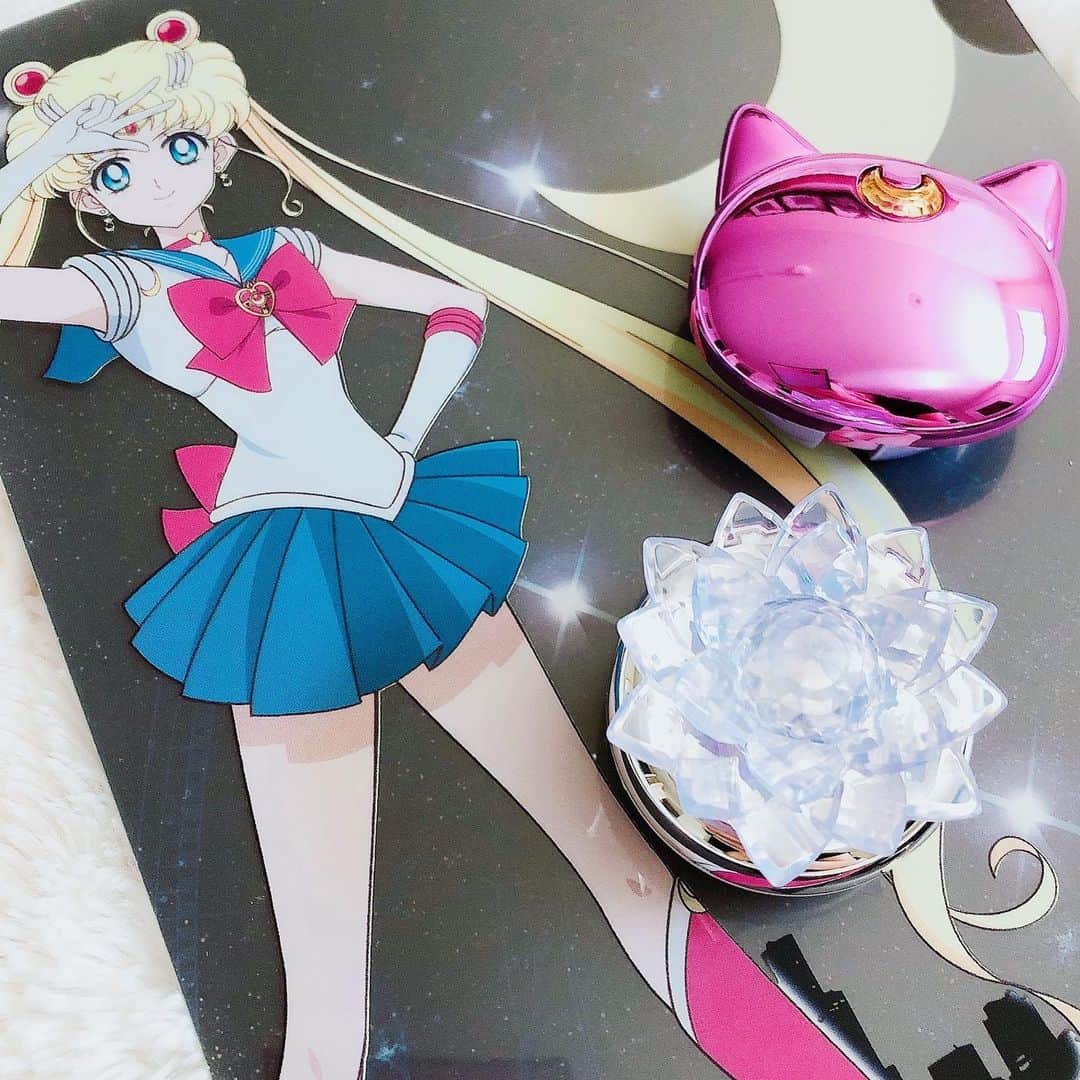 Sailor Moonさんのインスタグラム写真 - (Sailor MoonInstagram)「✨🌙 My Sailor Moon lip gloss dreams came true thanks to @cassiemitchele!! So thrilled! 🌙✨  #sailormoon #lipgloss #lips #セーラームーン」12月9日 5時22分 - sailormoon_sc