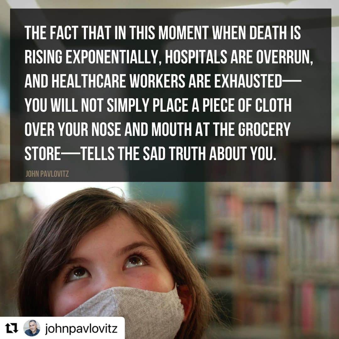 レイ・アレンのインスタグラム：「You Won't Wear A Mask. You're Not a Good Person.'  Friend, we need to talk.  It's time you realized something that may be difficult to admit: you're not who you think you are.  I know who you believe you are and who you say you are:  You imagine you're a Christian. You imagine you're pro-life. You imagine you're patriotic. You imagine you're a decent human being. You are under the assumption that you're one of the good guys.  Your face tells a difference story. Your naked, uncovered, face declares who you truly are: your arrogance, your selfishness, your recklessness, your disregard for the health and well-being of other people. Your mask-less face eloquently testifies to your hidden heart in ways your words never could.  The fact that in this moment when death is rising exponentially around you and ICUs are overrun, when healthcare workers are pushed beyond exhaustion, when people are dying alone and terrified and unable to touch their loved ones —you will not simply place a piece of cloth over your nose and mouth for the ten minutes you're at the grocery store—tells the truth about you:  You are not emulating Jesus. You are not honoring God. You are not making America great. You are not protecting life. You are not interested in loving your neighbor as yourself.  When you look around you today at the store or in a parking lot and nearly every other human being is wearing a mask, ask yourself the questions:  Why do I think I'm better than all of these people? What am I trying to prove right now? How exactly am I winning and who exactly do I think I'm defeating? What am I teaching my children in this moment? How precisely is this loving in any way?  You may not be able to answer yourself honestly, which I suppose is part of the problem. You're so convinced of your own goodness right now, that you can't even see when someone is making a strong case against you—even when it's you. As someone who sees you clearly right now, I need you to know that I don't think you're Christian or pro-life or patriotic or even very good. It's as plain as the uncovered nose on your face. JOHNPAVLOVITZ.COM  #wearamask #respecthealthcareworkers #itsnotjustaboutyou」
