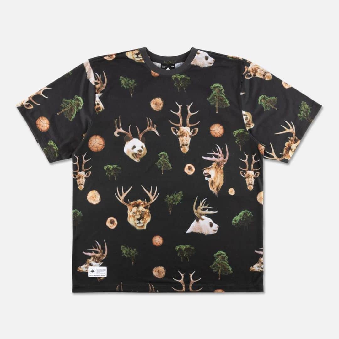 エルアールジーのインスタグラム：「Live A Wild Life 🐼🦌 🦒  #LRG #liveawildlife」