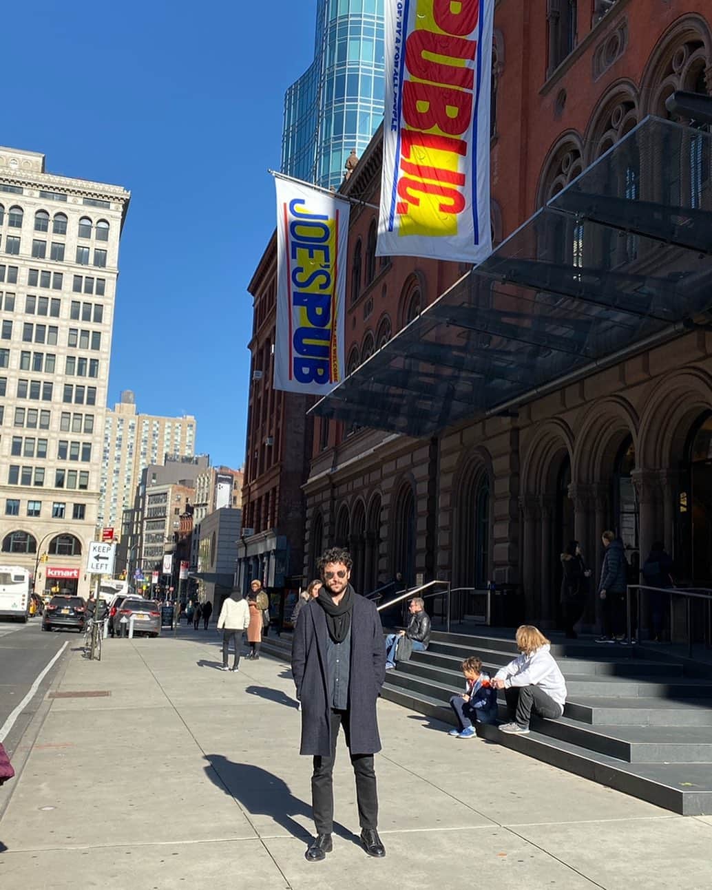ジャック・ファライーのインスタグラム：「I miss theater. I miss going to the theater, I miss doing theater. Anyone else?」