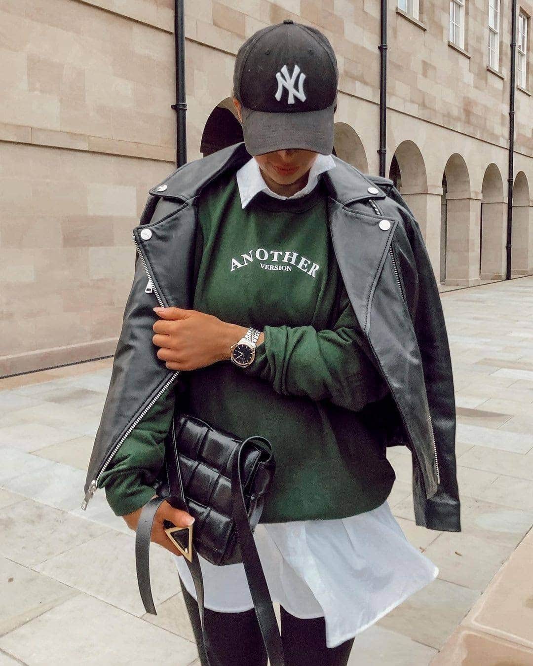 DKNYのインスタグラム：「@Beth_Bartram wears a #DKNY leather moto on the streets of London. #DKNYSTATEOFMIND」