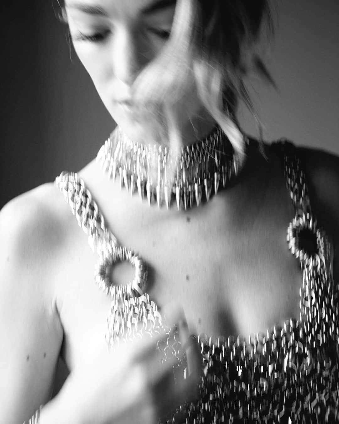 ダニジョーのインスタグラム：「From our archives 🎞 Shop our silver edit at Dannijo.com ⛓」