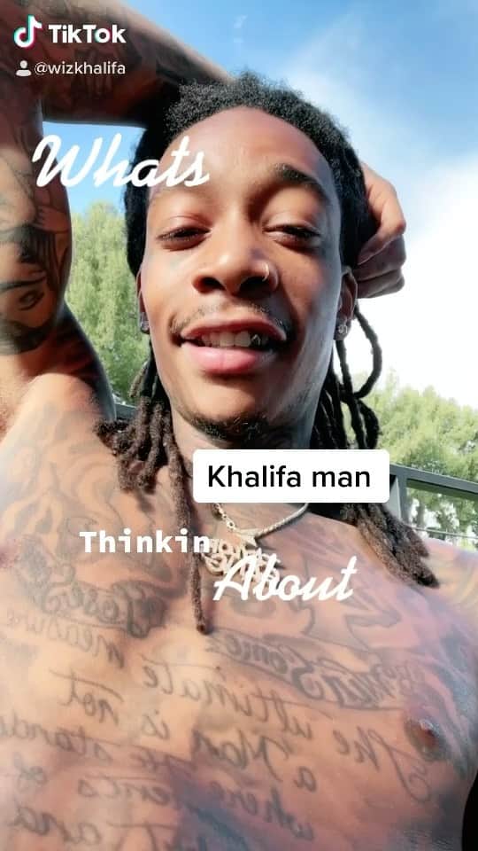ウィズ・カリファのインスタグラム：「IYKYK」