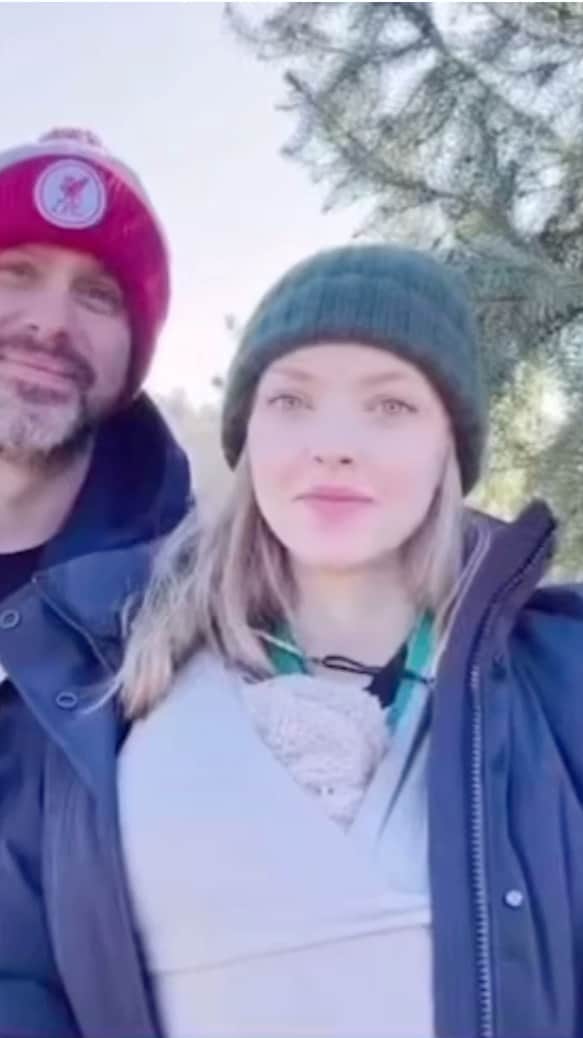 ナタリア・コルドバ・バックリーのインスタグラム：「During these unprecedented holidays, now more than ever, we want to make this season one that is truly dedicated to giving.  I hope some of you can join me on this.   Starting today I will be sharing different causes and organizations, ones that I believe do great work and to which we can choose to donate to.  Today I’m sharing through  @thomas_sadoski and @mingey  to @inaraorg .  Inara provides medical treatment and support to children who have fallen through the cracks and whose lives have been brutally altered by war.  For us who have more than enough, let us use our means to spread the abundance that’s come our way.  Let’s gift each other a chance. A chance to prosper. A chance to have a more equal, healthy world. A chance to have a world where people matter more than things. A chance to finally be ONE team.   Happy holidays dear ones!」
