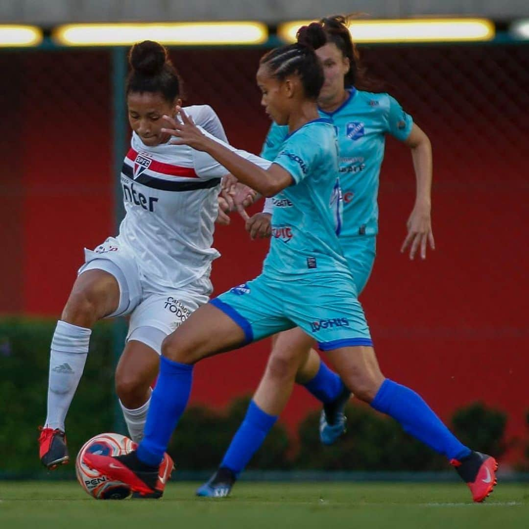 São Paulo FCさんのインスタグラム写真 - (São Paulo FCInstagram)「NA FINAL!  Tricolor vence o Taubaté, por 3 a 0, no CFA Laudo Natel, e se classifica para a decisão da Copa Paulista Feminina!  ⚽️ Jaqueline ⚽️ Bruna ⚽️ Ana Cris  #FutebolFemininoTricolor #VamosSãoPaulo 🇾🇪」12月9日 8時10分 - saopaulofc