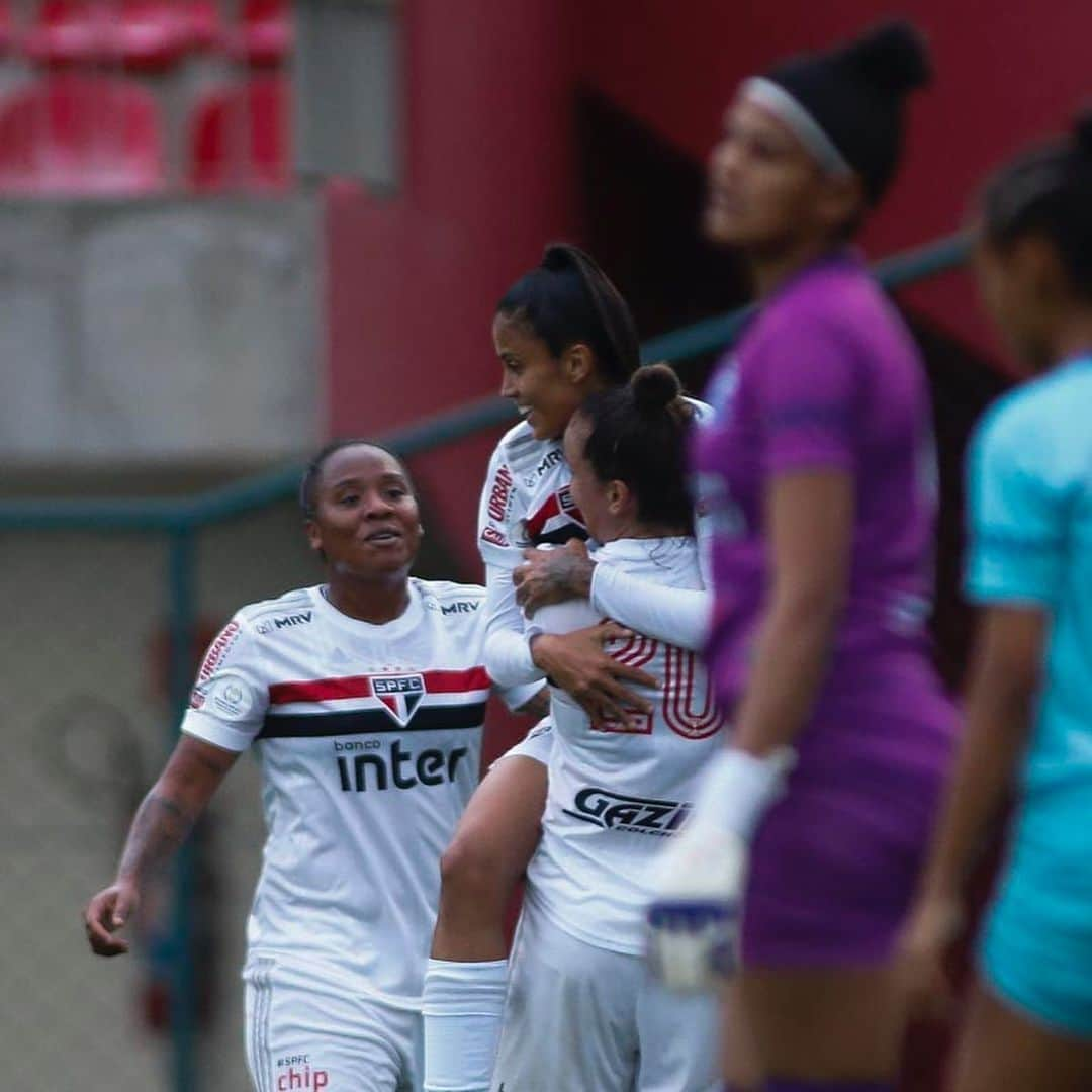 São Paulo FCさんのインスタグラム写真 - (São Paulo FCInstagram)「NA FINAL!  Tricolor vence o Taubaté, por 3 a 0, no CFA Laudo Natel, e se classifica para a decisão da Copa Paulista Feminina!  ⚽️ Jaqueline ⚽️ Bruna ⚽️ Ana Cris  #FutebolFemininoTricolor #VamosSãoPaulo 🇾🇪」12月9日 8時10分 - saopaulofc