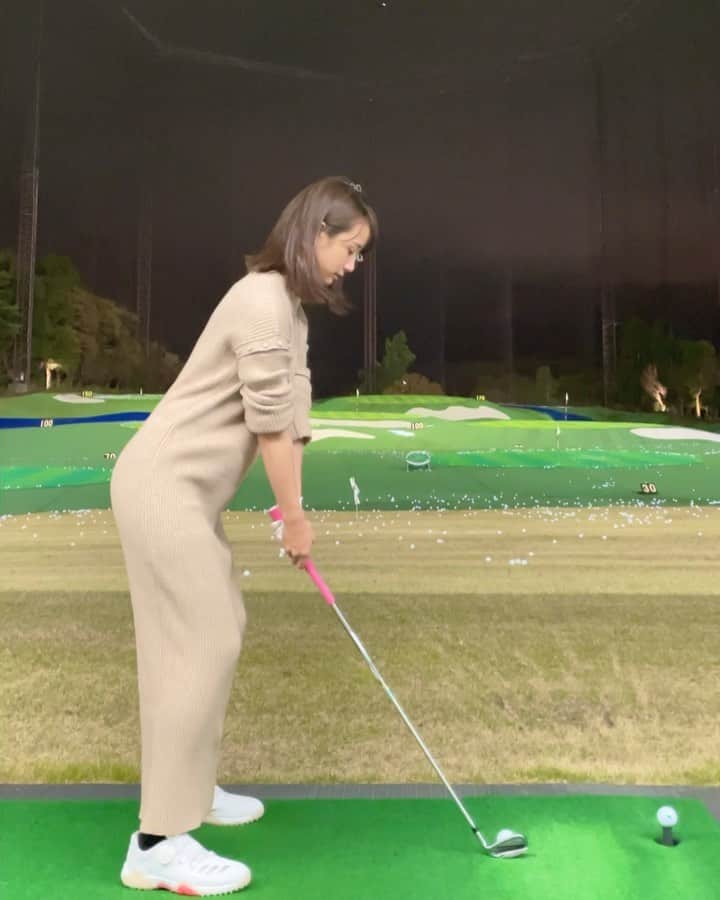 筒井萌子のインスタグラム：「*  昨日の練習動画⛳️ ハーフスイングを心掛けるのが良いみたい◡̈⋆ どうしても振っちゃうから気をつけなきゃ‪‪ 𖧷 ⁺. ※ヒートテック丸見えごめんなさい。笑  YouTube動画、ラウンド最終ホールまで アップされましたー💪🏻 珍しくボロボロな私だけどお池にハマってるのでぜひ見てください😭  ・ #筒井萌子 #女優 #actress #モデル #model #岡山 #youtube #もえちゃんねる　 #shooting #instagood #instalike #converse #撮影 #followme #instalike #ゴルフ #ゴルフ女子 #ゴルフコーデ #골프 #좋아요반사 #좋아요그램 #좋아요환영 #데일리그램 #패션 #오오티디 #카페」