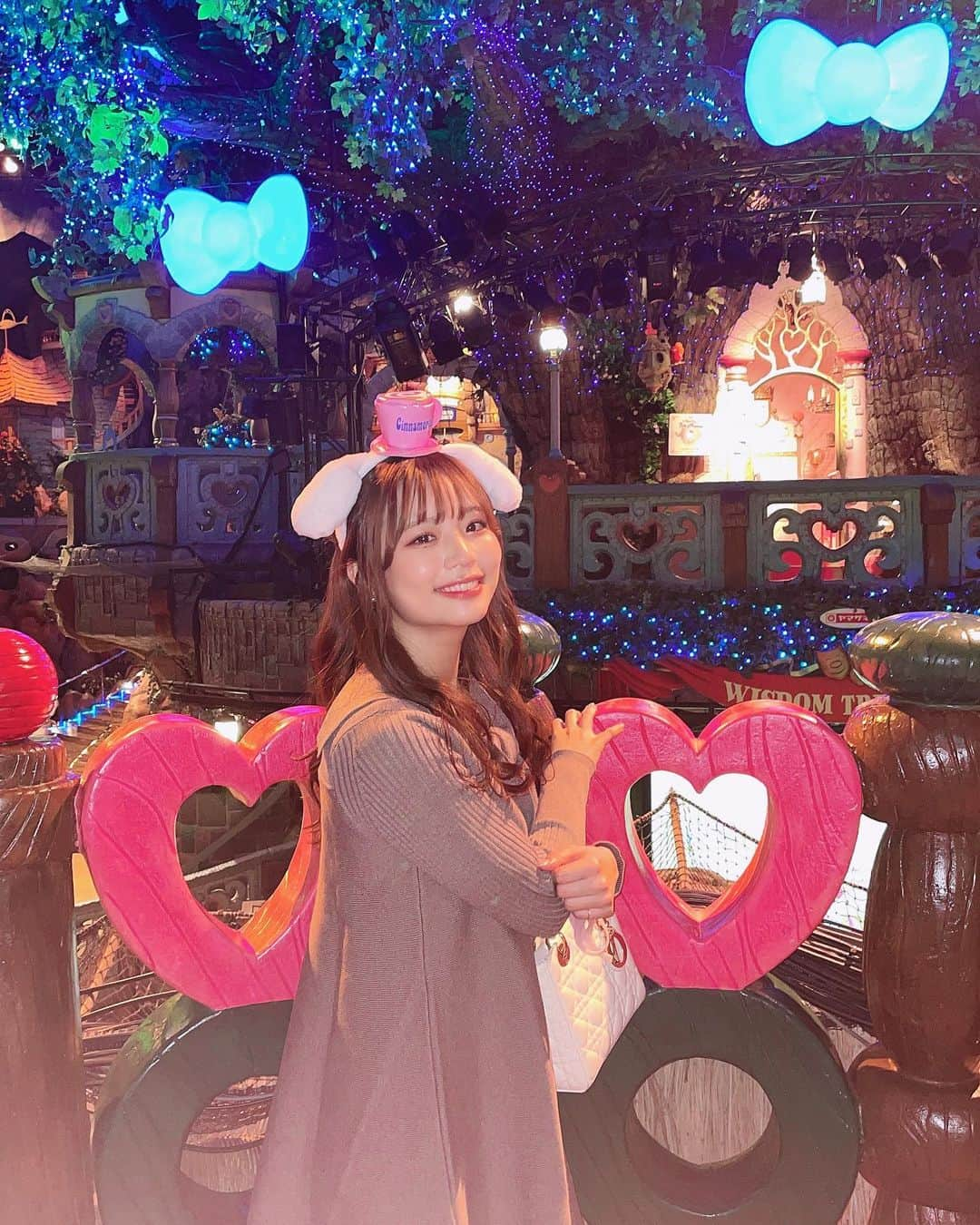 西菜葉乃さんのインスタグラム写真 - (西菜葉乃Instagram)「約16年ぶりのピューロ❤︎ 全部が可愛すぎるサンリオってなんでこんな可愛いんだろ #しなもん」12月9日 8時46分 - sep17nachi