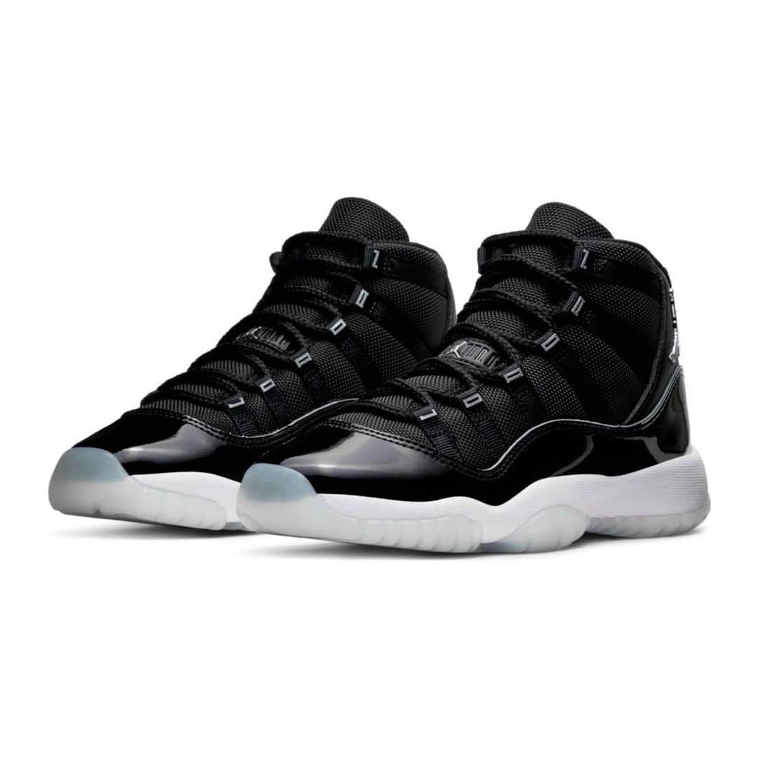 のインスタグラム：「. <12/12(sat) Release>  JORDAN BRAND AIRJORDAN 11 RETRO (GS) 378038-011 ￥20,000+tax  販売店舗 ABC-MART GRAND STAGE ONLINE STORE ＊お一人様1点までとさせて頂きます。  #abcmart #abcマート #ABCGS #NIKE #ナイキ #nikejordan #jordan #aj11 #エアジョーダン」