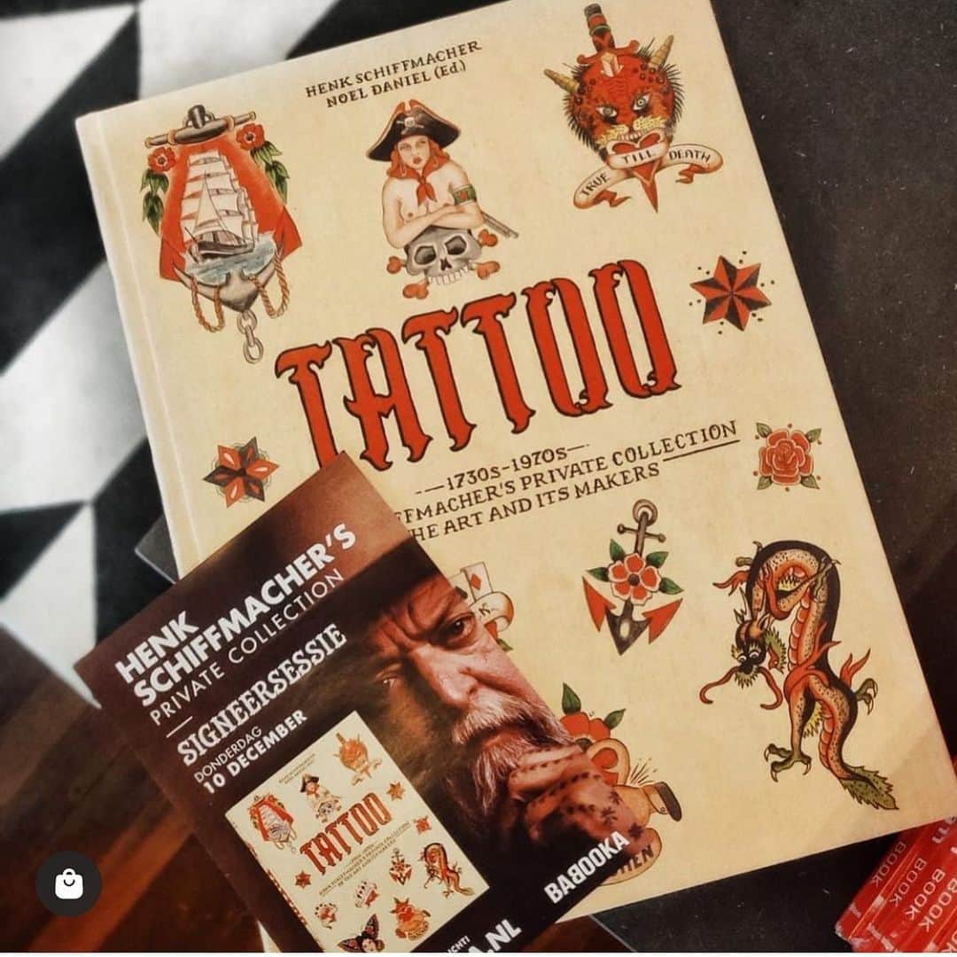 アムステルダム・タトゥー・ミュージアムのインスタグラム：「Donderdag  van 4 tot 6 booksigning in leiden #babooka #babookabookstore#leiden#taschen#taschenbooks#signeren#schiffmachertattooheritage #tattoomuseum see you al there」