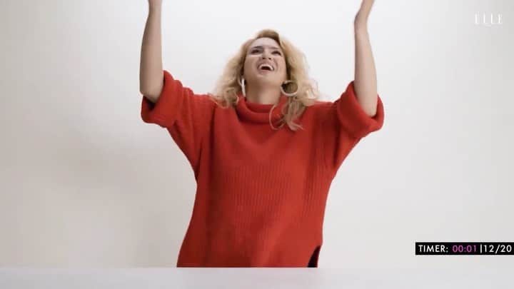 トーライ・ケリーのインスタグラム：「thx @elleusa for having me back for a christmas edition of the song association game!! full video of me actin a fool over on their youtube channel😂」