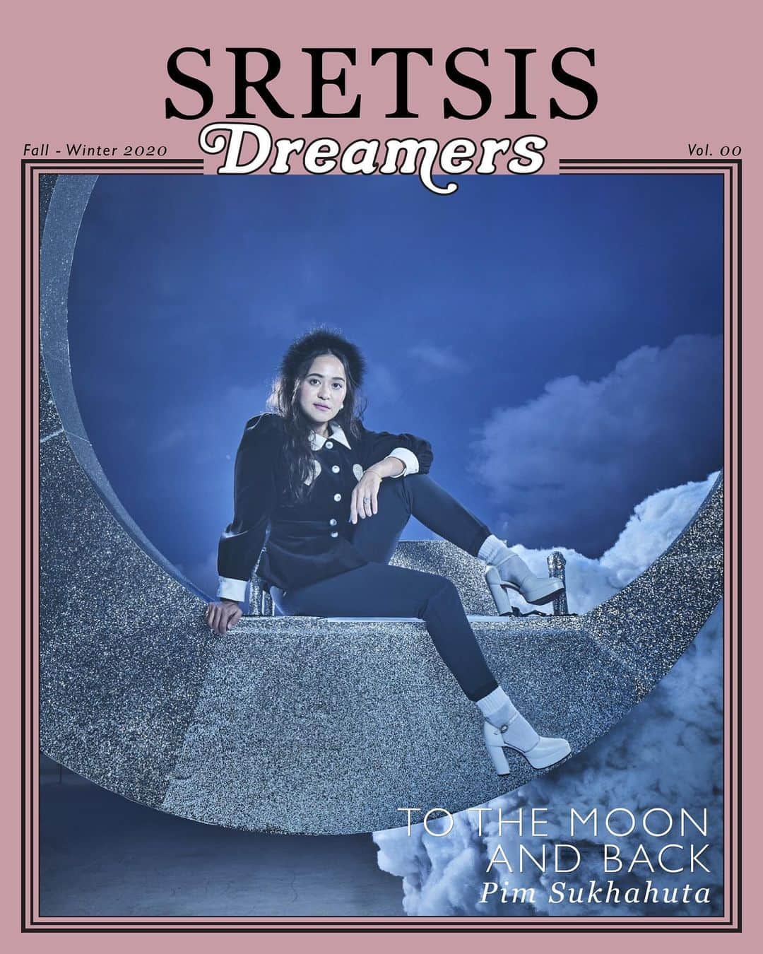 Sretsisさんのインスタグラム写真 - (SretsisInstagram)「We are thrilled to launch Vol.00 of our e-publication Sretsis Dreamers, a safe haven for all the dreamers that we admire and inspire us! We kick off with our Creative Director @pimstarr and an inside look at her most cherished items, desires, and even fears! Stay tuned for who else will pop up on #SretsisDreamers ☁️」12月9日 20時35分 - sretsisofficial