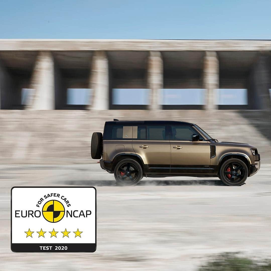 Land Roverさんのインスタグラム写真 - (Land RoverInstagram)「We are proud to announce that the award-winning New #LandRover #DEFENDER 110 has achieved the maximum five-star safety rating from the experts at @euroncap_forsafercars, demonstrating the functional safety and protection available with our most capable and durable model. Learn more about our safety-enhancing technology via the link in our bio.   #TeamDefender #NewDefender #ForSaferCars #4x4 #SUV #CarsOfInstagram #Instacar」12月9日 20時54分 - landrover