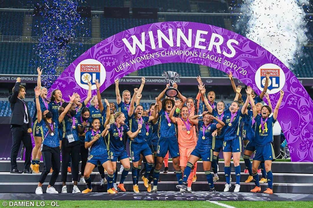 熊谷紗希さんのインスタグラム写真 - (熊谷紗希Instagram)「Champions Ligue is back🏆🔥 またこの最高の景色を、最高の仲間たちと見るために👊🏻最高の舞台楽しみます⚽️💪🏻」12月9日 21時02分 - kumagai1017