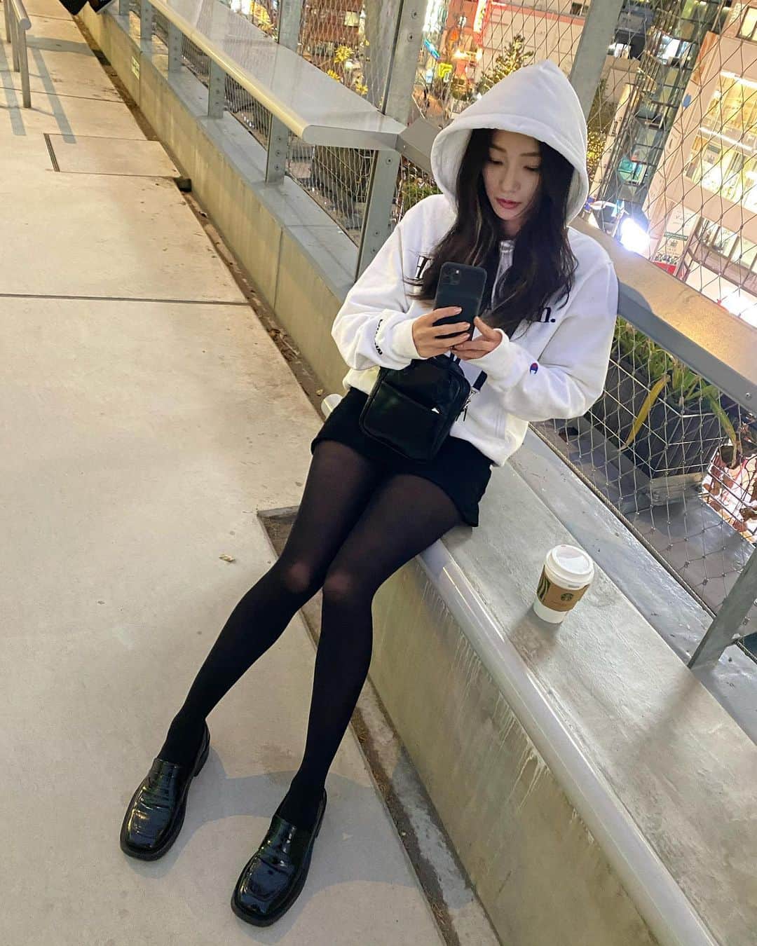 江田友莉亜のインスタグラム：「📷 @erinadawkins   ドキンに、絶対この写真載せてって言われまして,笑 ナイトモードって凄く明るい🔆」
