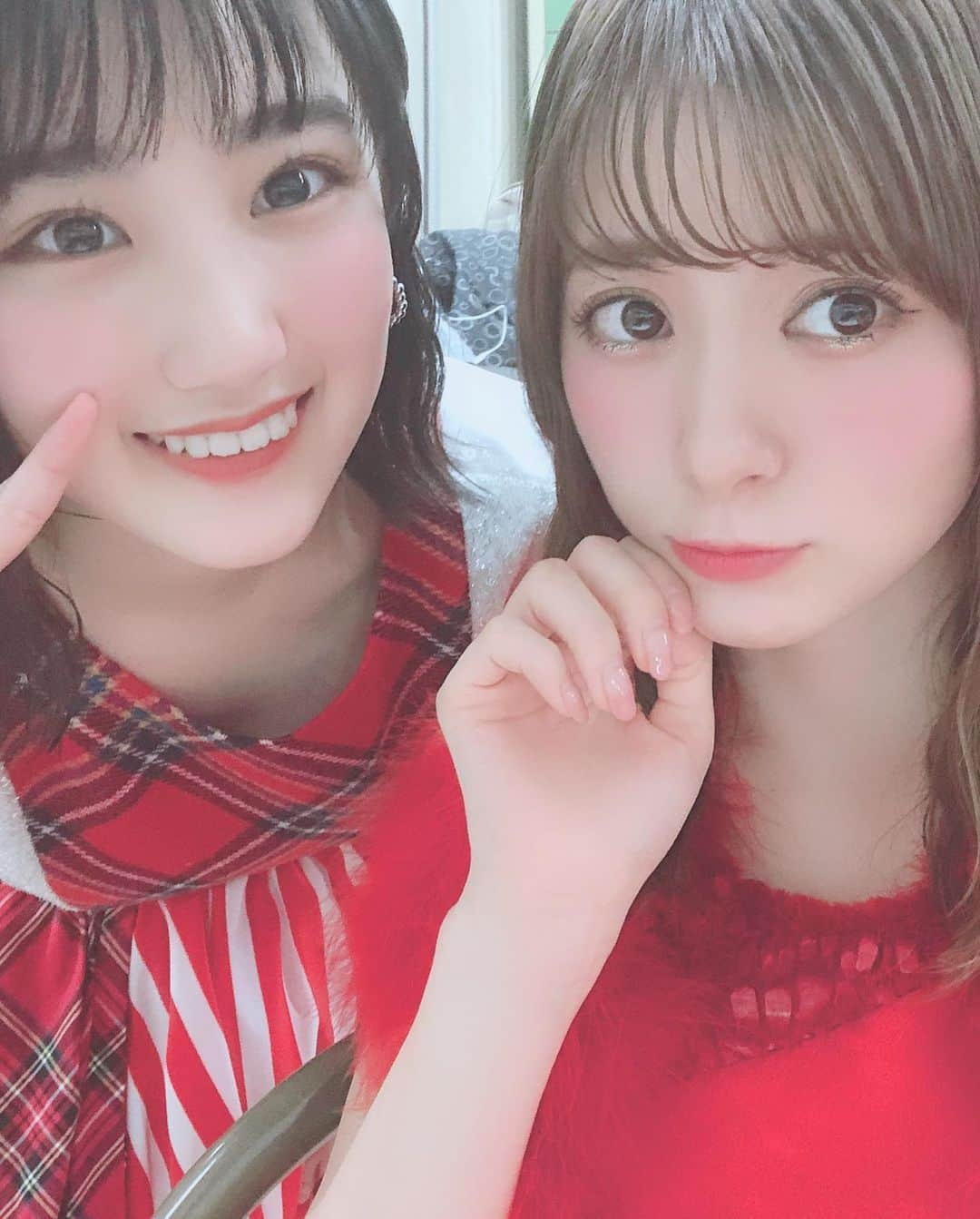 生田衣梨奈さんのインスタグラム写真 - (生田衣梨奈Instagram)「♥船木結ちゃん♥﻿ ﻿ 卒業おめでとう♥﻿ 船木めちゃくちゃかわいくて1番輝いてたよー！！﻿ ﻿ 素敵なステージを見せてくれてありがとうございます！﻿ ﻿ 明日から1人の女性として﻿ 素敵な女性になってね！！！！！﻿ ﻿ 幸せを願ってます❤❤﻿ ﻿ ﻿ #morningmusume20 #モーニング娘20﻿ #helloproject  #顔面国宝﻿ #えりぽんかわいい #アイドル﻿ 存在が #インスタ映え #かわいい﻿ #Love #beauty﻿ #followme #makeup﻿ #Instagram #生田衣梨奈のVSゴルフ﻿ #메이크업 #얼스타그램﻿ #ig_Japan #팔로미﻿ #フォロー歓迎 #ootd﻿ #船木結 #アンジュルム﻿ #ELEYVSGOLF  #photo﻿ #いいね #写真﻿ #IDOL #골프﻿ #SELFIE #셀카」12月9日 21時42分 - erina_ikuta.official