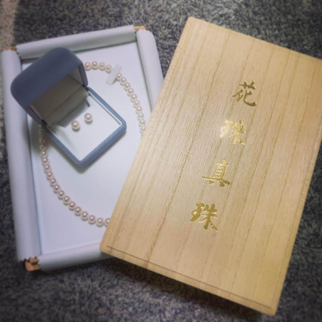 田中良子さんのインスタグラム写真 - (田中良子Instagram)「とても素敵な真珠👩‍👧❤️ #花珠真珠 #花珠真珠ネックレス #花珠真珠ピアス #お母さんありがとう #お母さんからのプレゼント」12月9日 21時42分 - tanakaryoko102