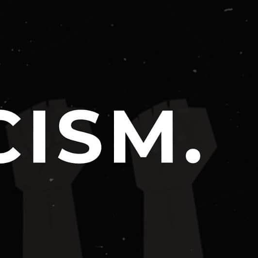 エリアカン・マンガラのインスタグラム：「I refuse to accept the view that mankind is so tragically bound to the starless midnight of racism and war that the bright daybreak of peace and brotherhood can never become a reality... I believe that unarmed truth and unconditional love will have the final word. #MLK  #Notoracism ✊🏿✊🏼⁣  ⁣ #notoracism #footballplayer #fairplay #peace #live #blackandwhite #equality #urbansoccer #respect #football #soccer #ucl」