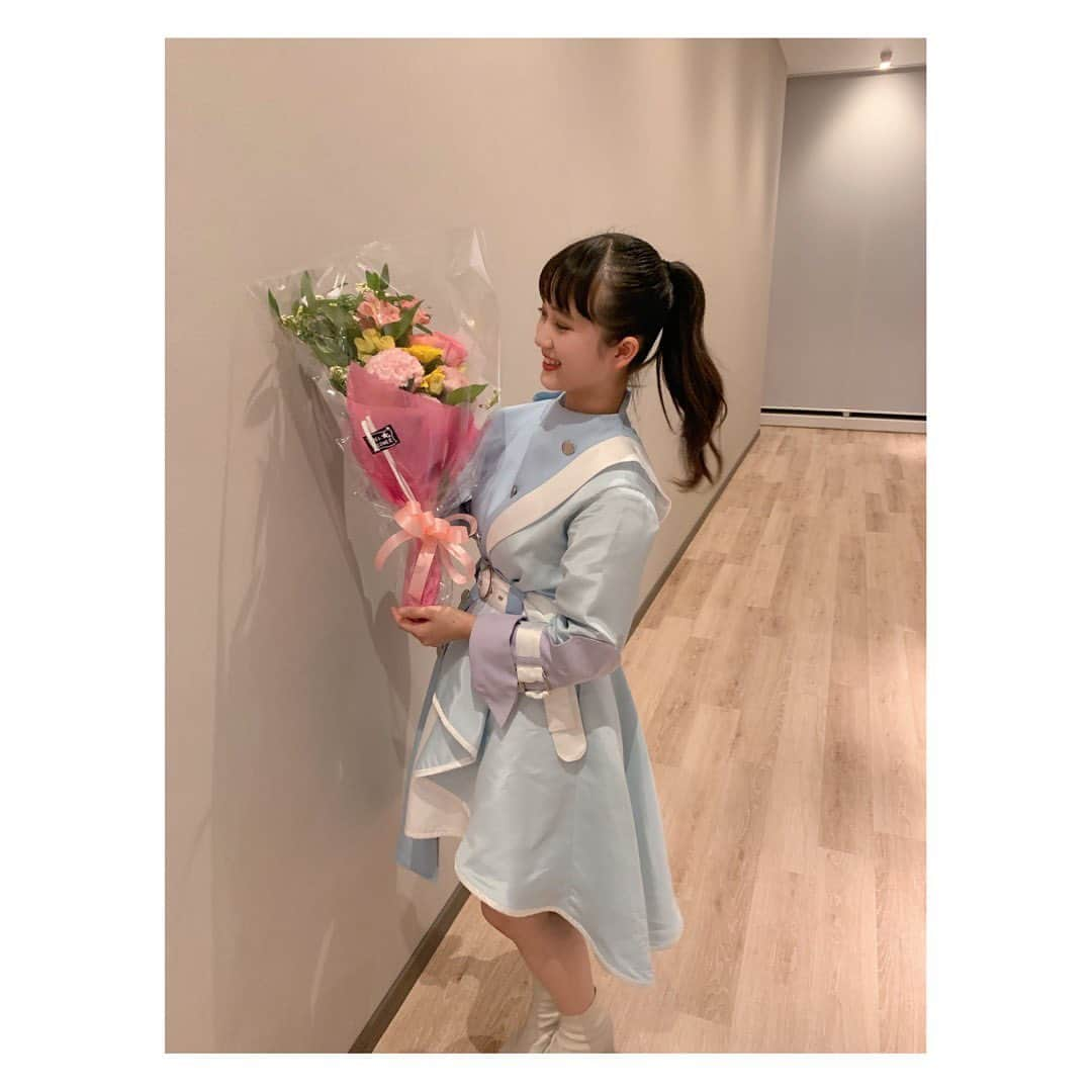 桜井美里さんのインスタグラム写真 - (桜井美里Instagram)「・﻿ ﻿ ﻿ ﻿ ﻿ ﻿ 私にとって最後の 「ukkaの愉快でhumhumhum♪なSHOWROOM」﻿ 見てくれた方ありがとうございました！！﻿ ﻿ ﻿ 2016年1月に番組がスタートして﻿ 最初はほんとに喋るのが下手だったし﻿、MCもやったことなくて 反省会のときや楽屋でよく泣いてたのが懐かしいな。 ﻿ ﻿ 今も決して喋るのが上手って言えるわけではないけれど、 たくさんのことをこの番組で教えていただき、 番組と共に私も少しずつ成長できたなと思います！﻿ ﻿ ﻿ ﻿ 今まで見てくれたみなさん 本当にありがとうございました！﻿ ﻿   これからもukkaのSHOWROOM配信をよろしくね！！﻿ ﻿ ﻿ ﻿ #ukka﻿ #showroom  ﻿ ﻿」12月9日 21時47分 - mippi__0418