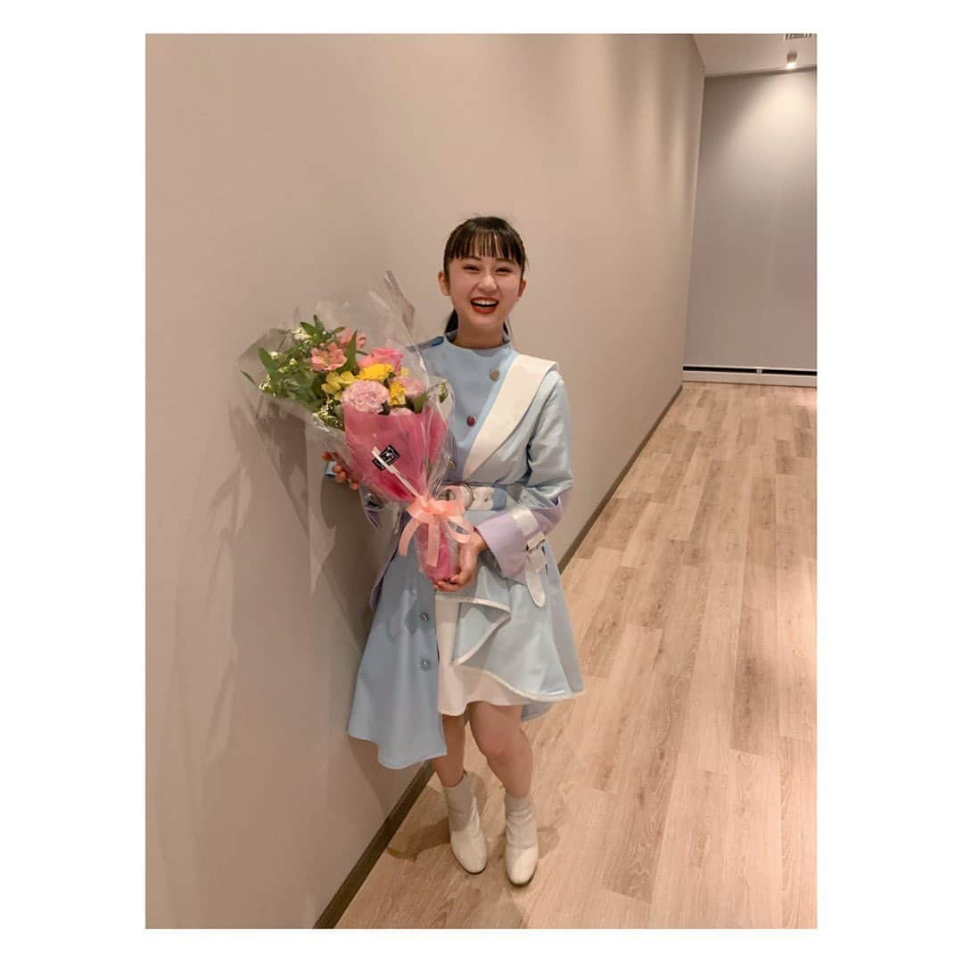 桜井美里さんのインスタグラム写真 - (桜井美里Instagram)「・﻿ ﻿ ﻿ ﻿ ﻿ ﻿ 私にとって最後の 「ukkaの愉快でhumhumhum♪なSHOWROOM」﻿ 見てくれた方ありがとうございました！！﻿ ﻿ ﻿ 2016年1月に番組がスタートして﻿ 最初はほんとに喋るのが下手だったし﻿、MCもやったことなくて 反省会のときや楽屋でよく泣いてたのが懐かしいな。 ﻿ ﻿ 今も決して喋るのが上手って言えるわけではないけれど、 たくさんのことをこの番組で教えていただき、 番組と共に私も少しずつ成長できたなと思います！﻿ ﻿ ﻿ ﻿ 今まで見てくれたみなさん 本当にありがとうございました！﻿ ﻿   これからもukkaのSHOWROOM配信をよろしくね！！﻿ ﻿ ﻿ ﻿ #ukka﻿ #showroom  ﻿ ﻿」12月9日 21時47分 - mippi__0418