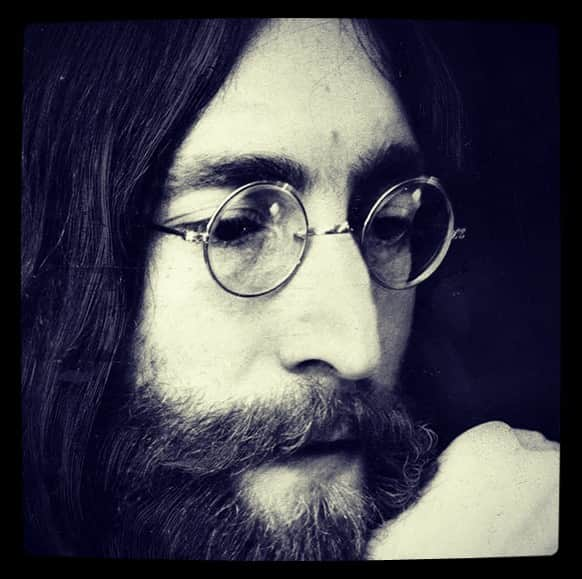 サラ・ハドソンさんのインスタグラム写真 - (サラ・ハドソンInstagram)「40 years ago today, we lost yet another lightworker. Thank you for speaking so much truth...i wish everyone would listen. ✌🏻#johnlennon #gimmesometruth」12月9日 13時04分 - sarahhudsonxx