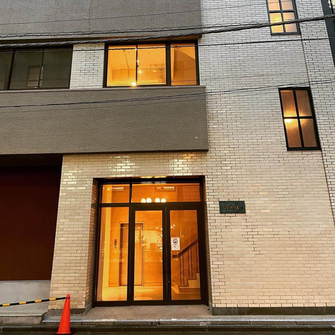 五箇公貴のインスタグラム：「ここが最高のサウナになると想像するだけでゾクゾクします。 #神田ポートビル　#saunalab #サウナ」