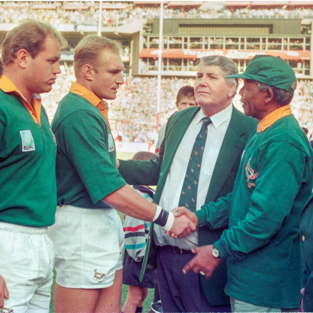 ラグビー南アフリカ代表さんのインスタグラム写真 - (ラグビー南アフリカ代表Instagram)「Did you know, the late Nelson Mandela is one of 15 South Africans who have been inducted into the World Rugby Hall of Fame, along with these (and other) Springbok legends 🇿🇦  #StrongerTogether @MTNza」12月9日 14時30分 - bokrugby