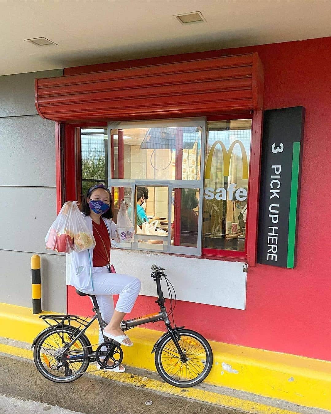 McDonald's Philippinesのインスタグラム：「Need a break from online class? Edi mag-Bike-Thru ka muna! All wheels are welcome at McDonald’s Ride-Thru! Kita-kits! Don’t forget to share your #McDoRideThru stories by posting your photos and tagging McDo.   First photo by @amberyaokasin from Instagram」