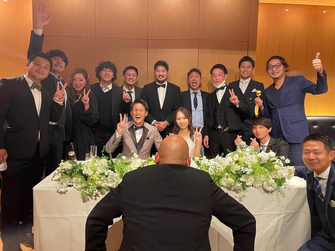 成田健人のインスタグラム：「遼の結婚式  いい式でした〜」