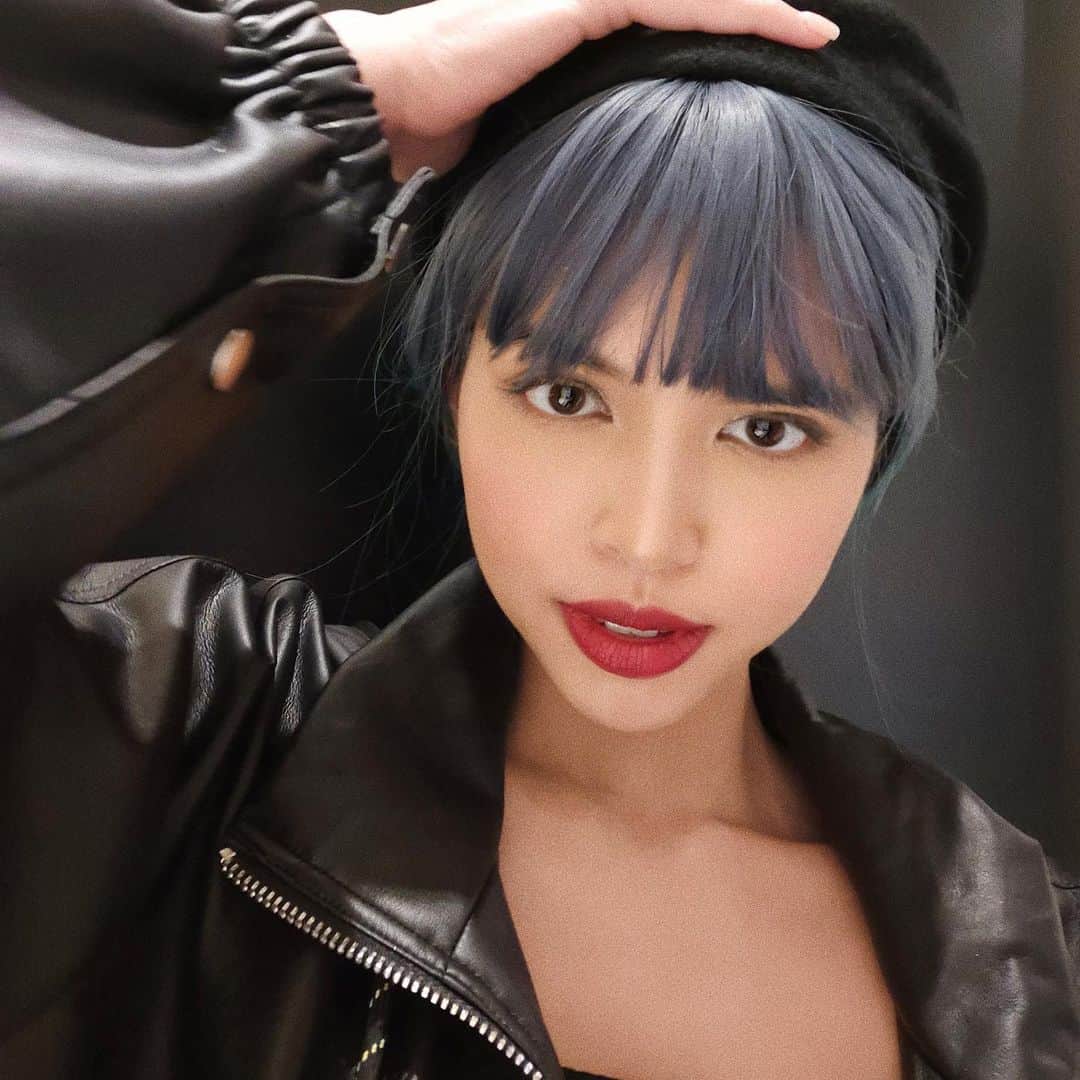 メイン・メンドーサのインスタグラム：「Wig day Wednesday 💁🏻‍♀️」